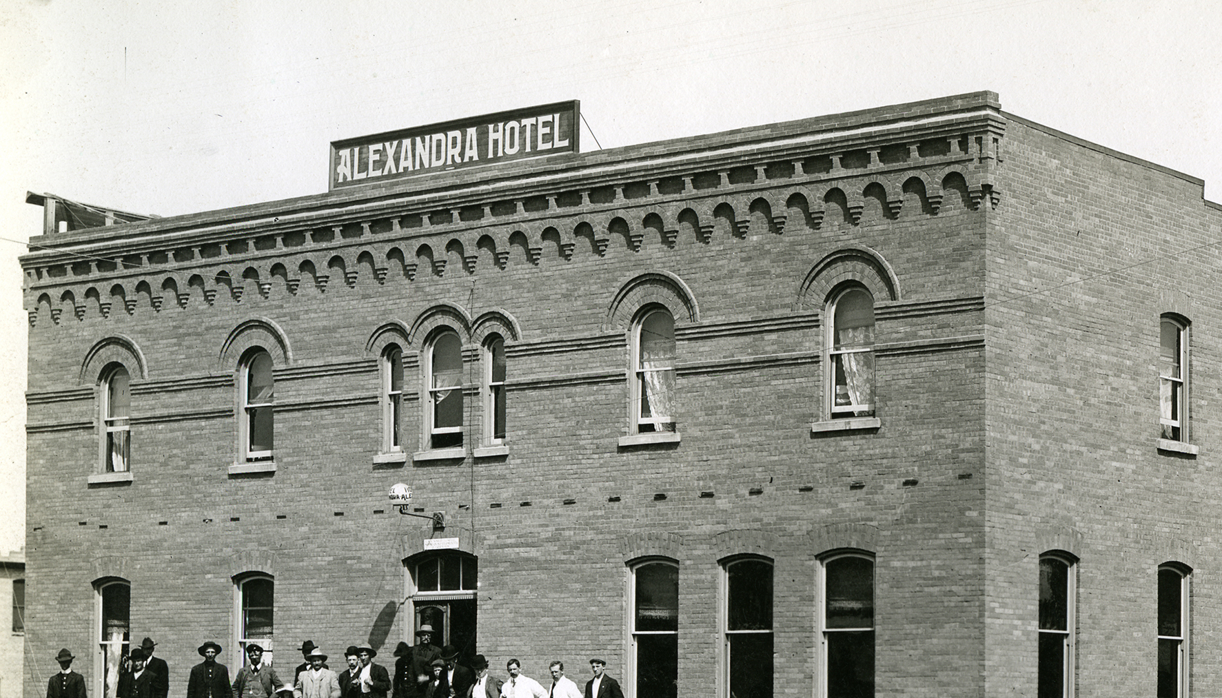Alexandra Hotel, ca. 1910