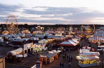 Coloured photo of the Westerner Exhibition fair grounds at dusk