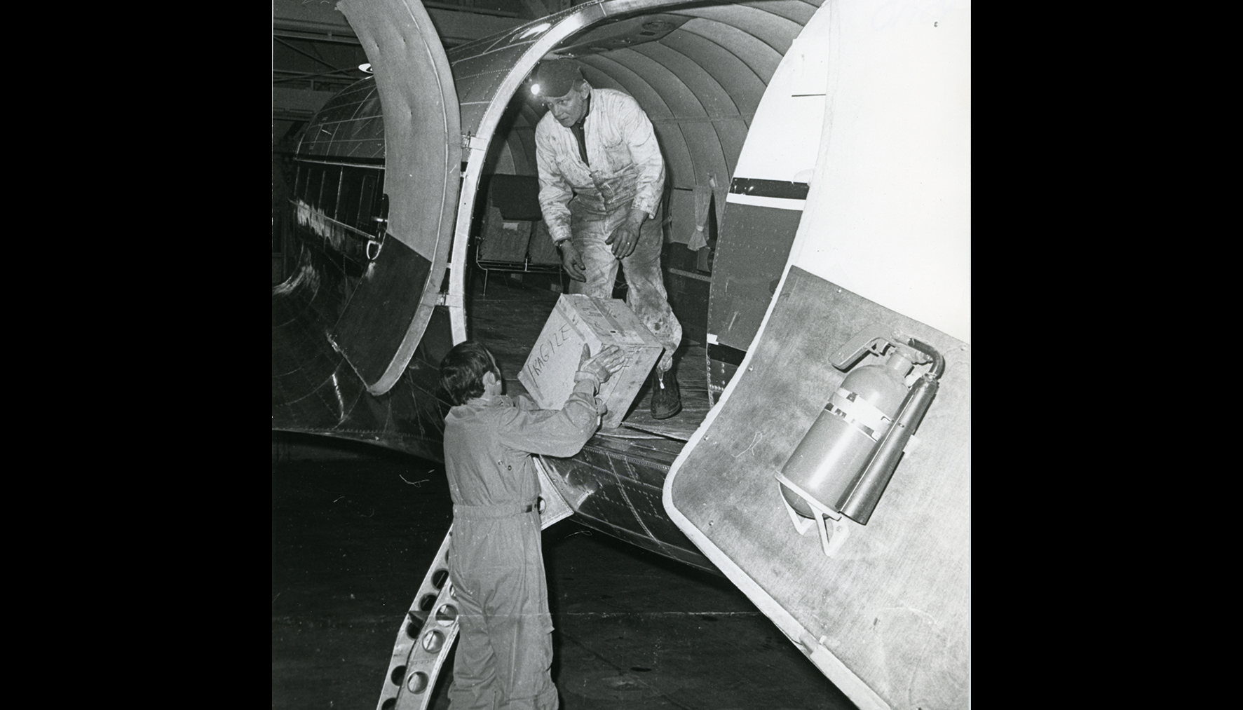 Loading planes
